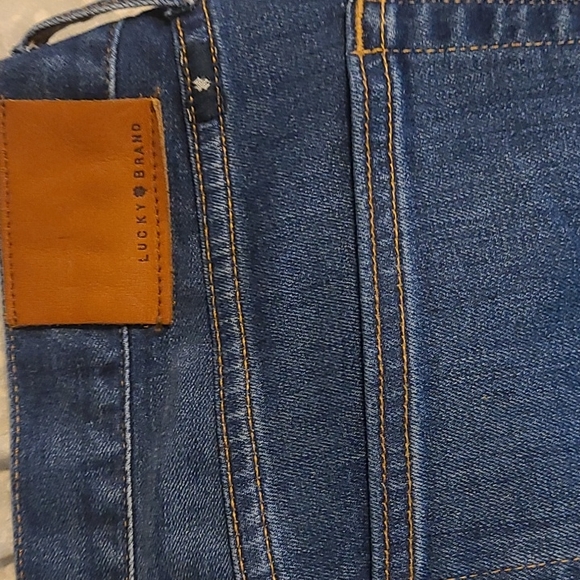 Lucky Brand Men's 363 Vintage Straight Jean - Picture 8 of 10